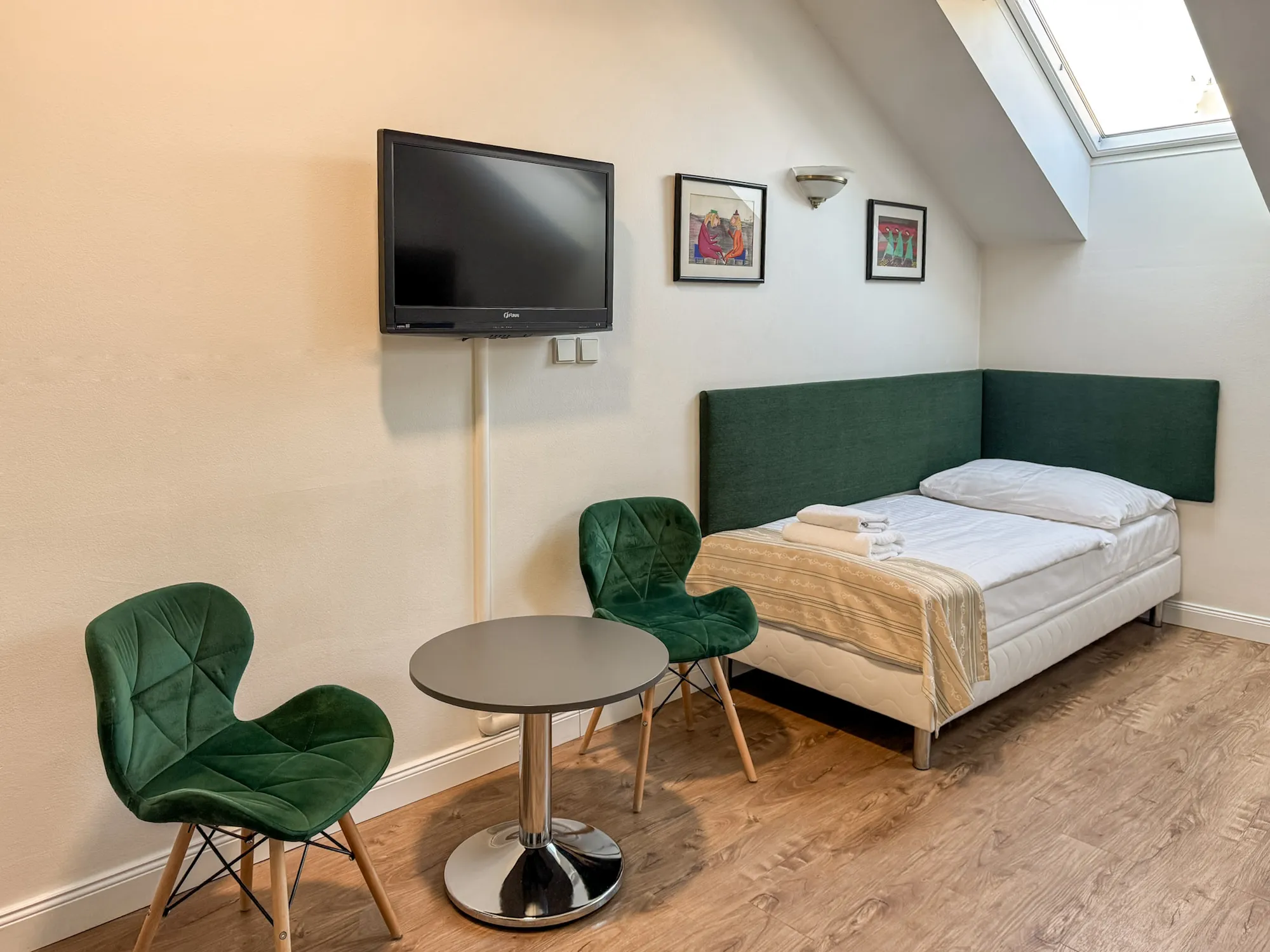 Náhled galerie Podkrovní pokoj Comfort 3